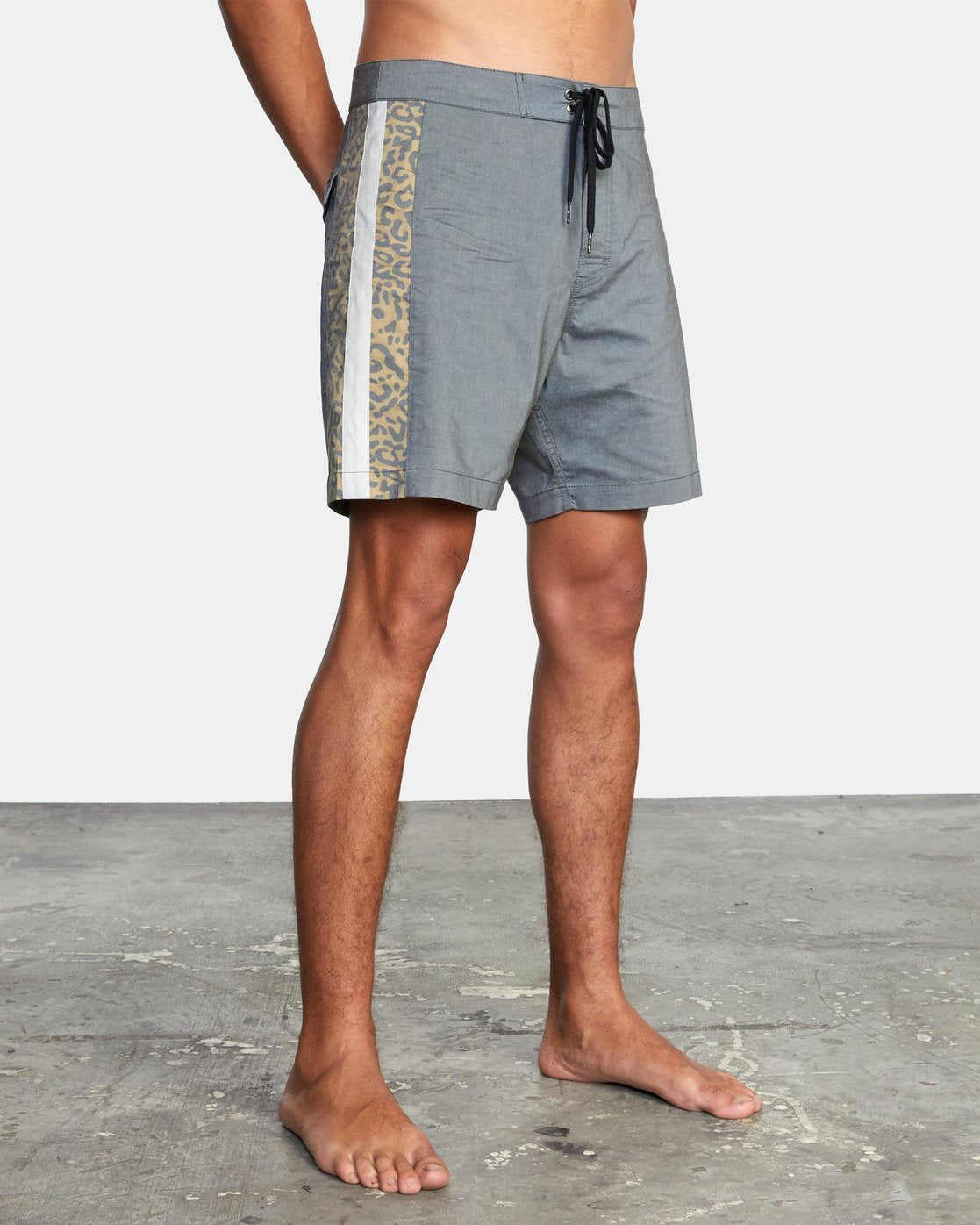 RVCA Stray Boardshort Trunk 17" - Black Mens Boardshorts